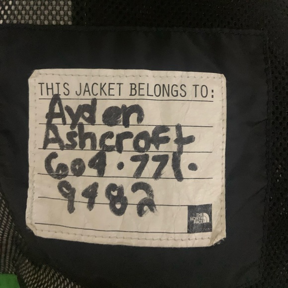 The North Face rain jacket - Picture 7 of 7